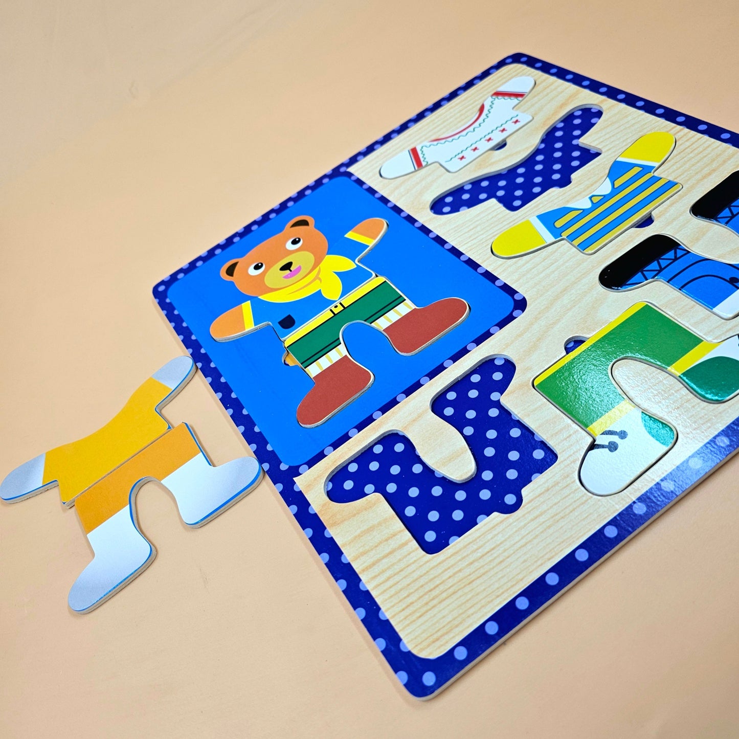 Wooden Bear Dressup Puzzle  - EKT3252